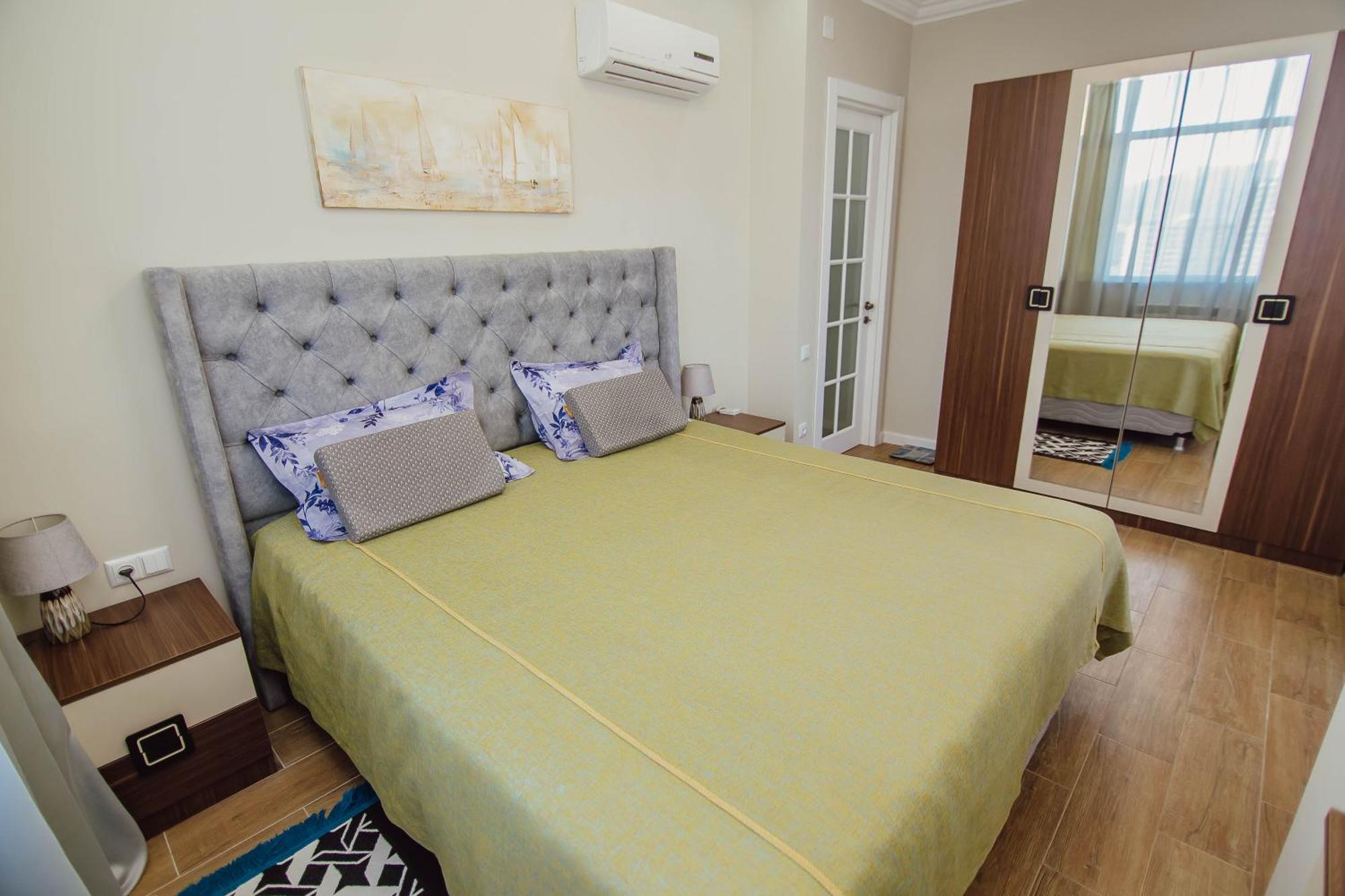 Happy Apartments Batumi Esterno foto